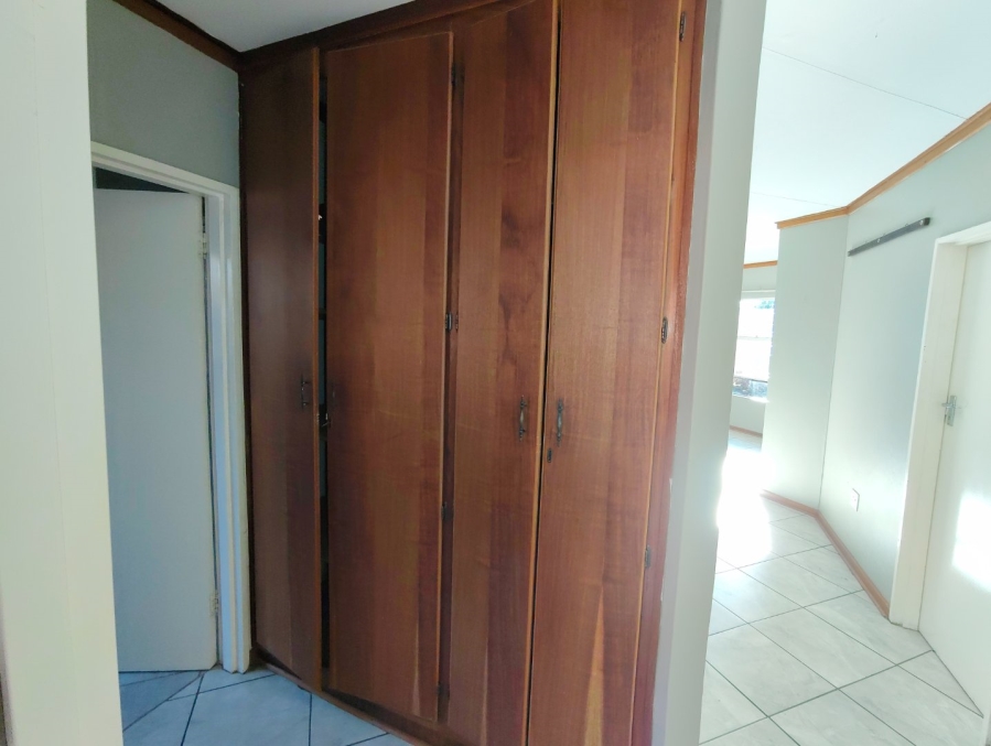 To Let 3 Bedroom Property for Rent in Langenhovenpark Free State